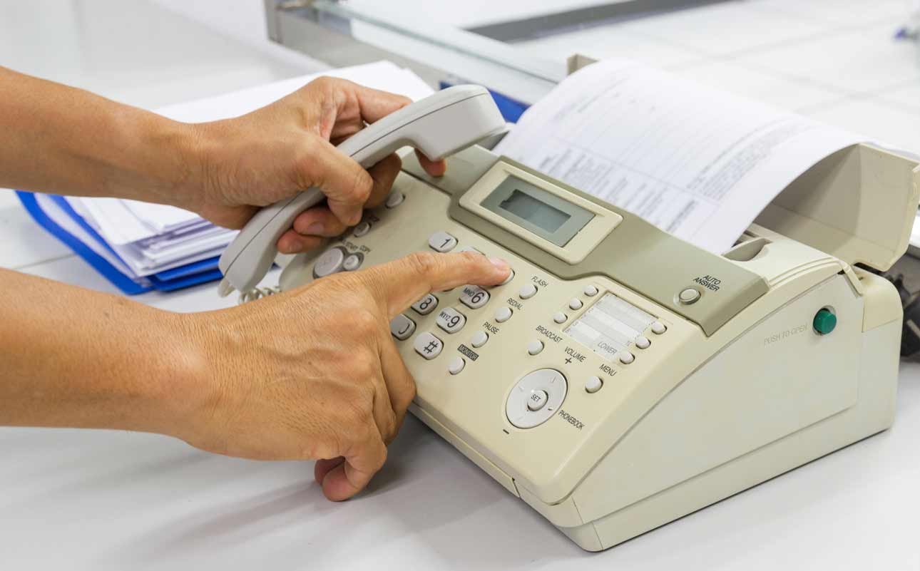What is a fax machine? How it works and how to fax using VoIP - blog post image